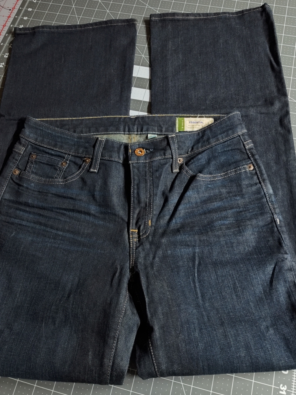 Gap Essential Dark Blue Women's Jeans - Classic Fit Size 4
